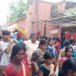 'મંદિરમાં લોકો એકબીજા પર ચઢવા લાગ્યા...' નાલંદા દુર્ઘટનાના પ્રત્યક્ષદર્શીનું કહેવું; ભાગદોડમાં તેના મિત્રના મૃત્યુથી એક મહિલા ભાંગી પડી