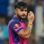 રિયાન પરાગ વેપિંગ: રિયાન પરાગને તેના ડ્રેસિંગ રૂમમાં આ સિગારેટ પીવા બદલ સજા કરવામાં આવી હતી, જે ભારતમાં પ્રતિબંધિત છે.